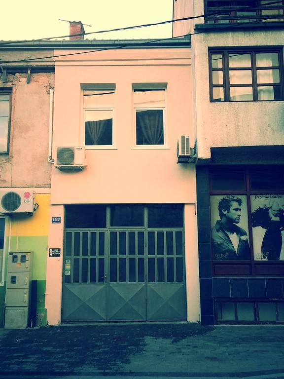 מוסטר Hostel Taso'S House מראה חיצוני תמונה