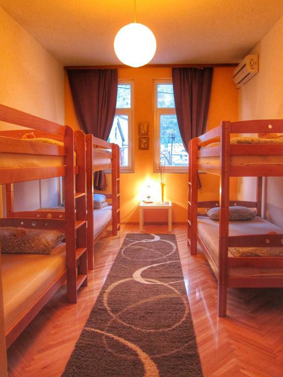 מוסטר Hostel Taso'S House מראה חיצוני תמונה