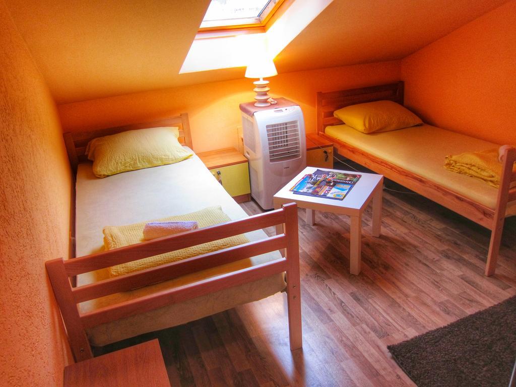 מוסטר Hostel Taso'S House מראה חיצוני תמונה
